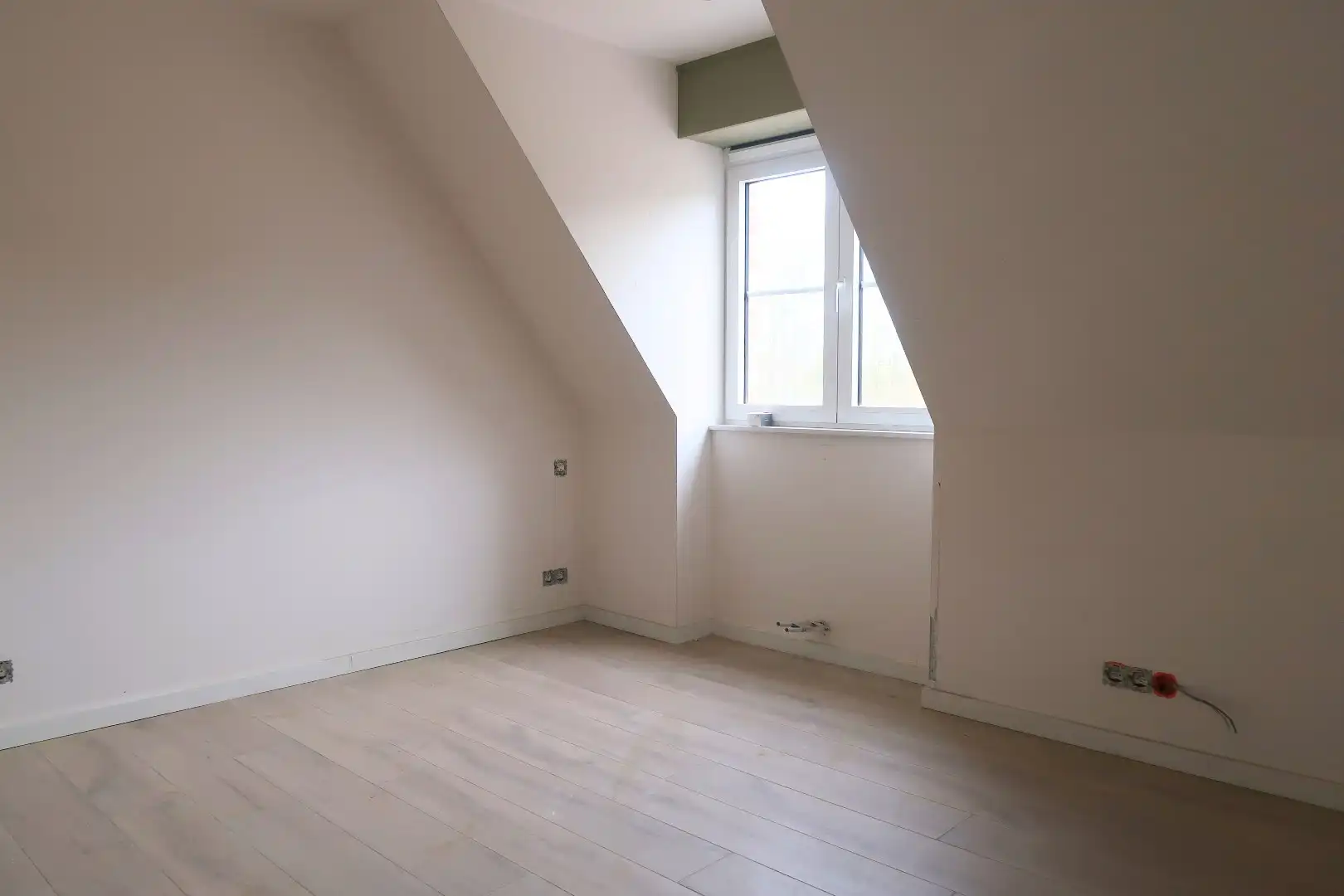 Ruime alleenstaande nieuwbouwwoning foto 13