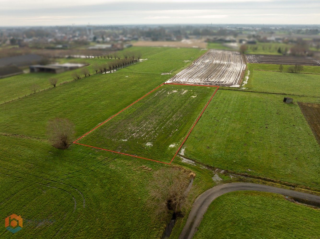 Goed bereikbare landbouwgrond 3950 m² foto 3