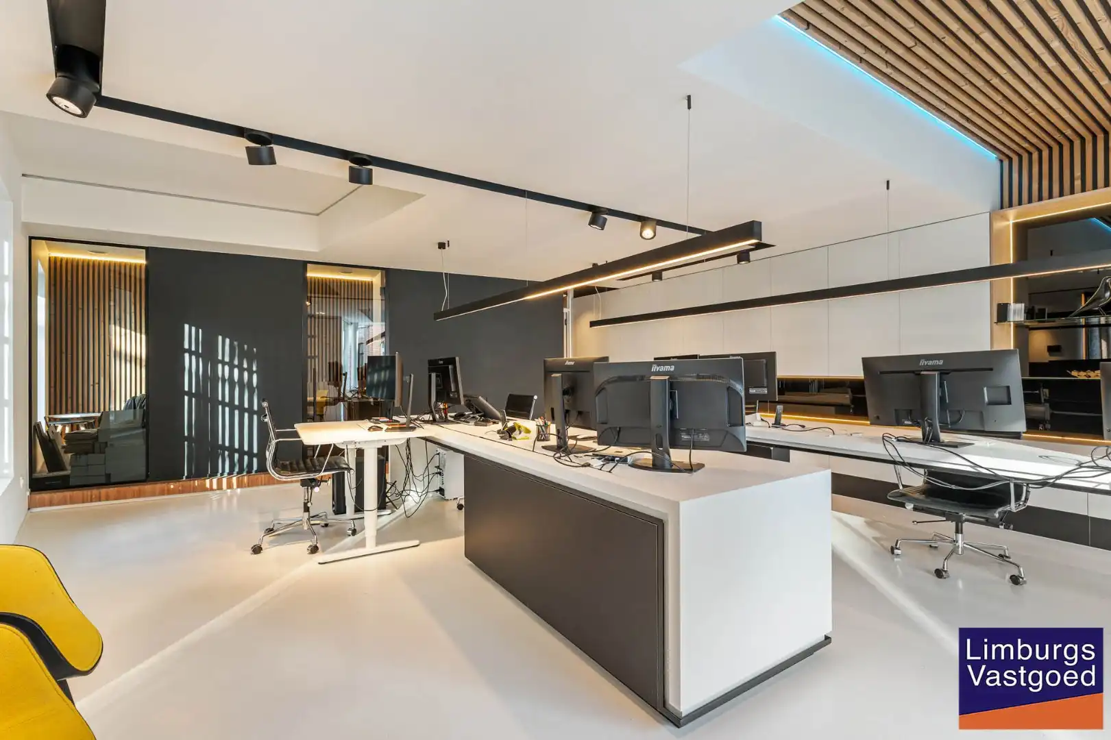 Modern instapklaar kantoor in Hasselt centrum met energielabel B foto 7