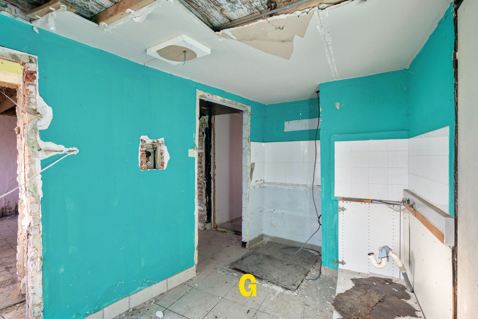 Mooi gelegen (te slopen) woning op 4a 06ca met omgevingsvergunning voor heropbouw – verlaagd BTW-tarief van 6 % mogelijk! foto 7