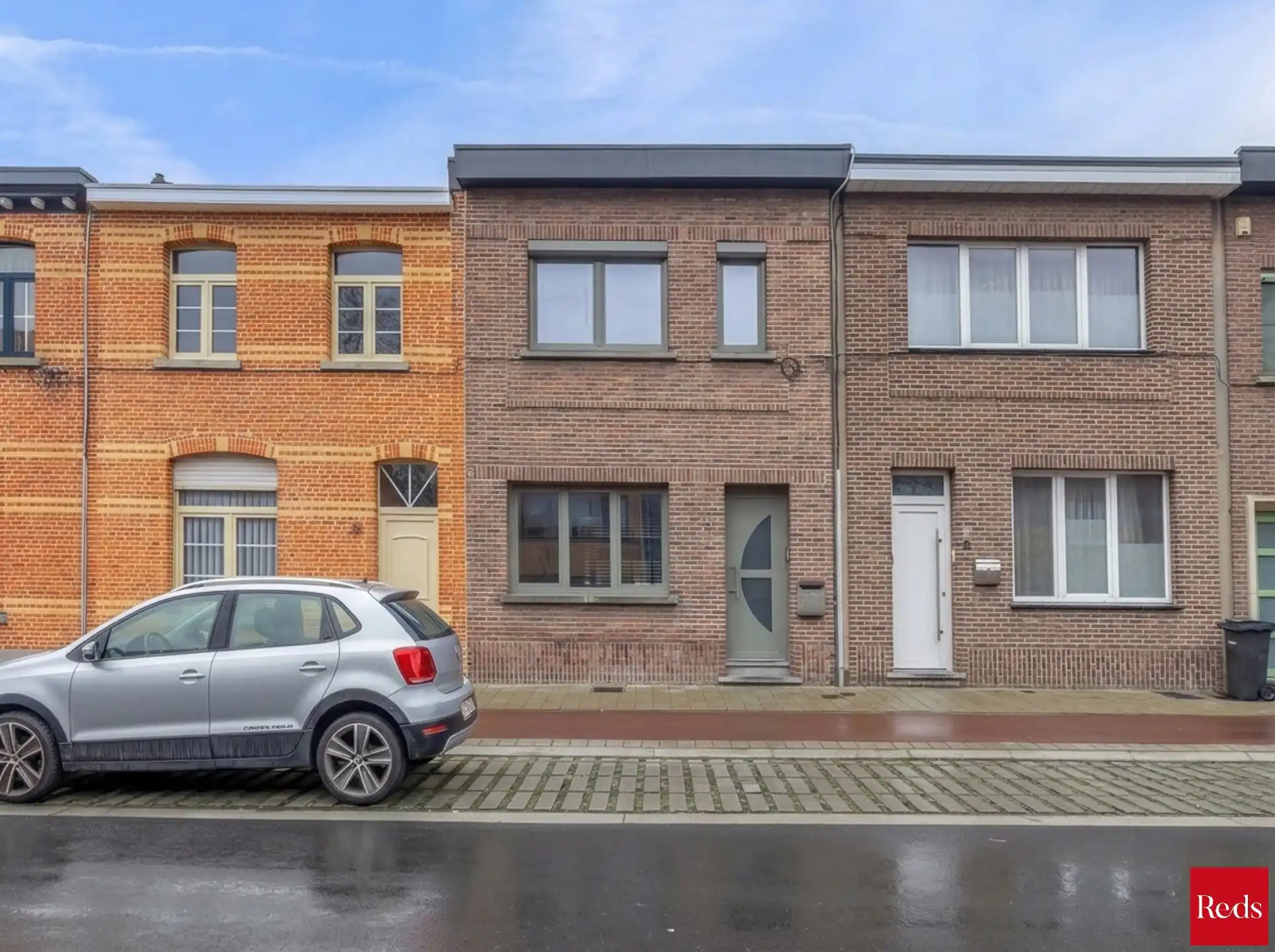 Volledig gerenoveerde woning in het hart van Wijnegem foto 2