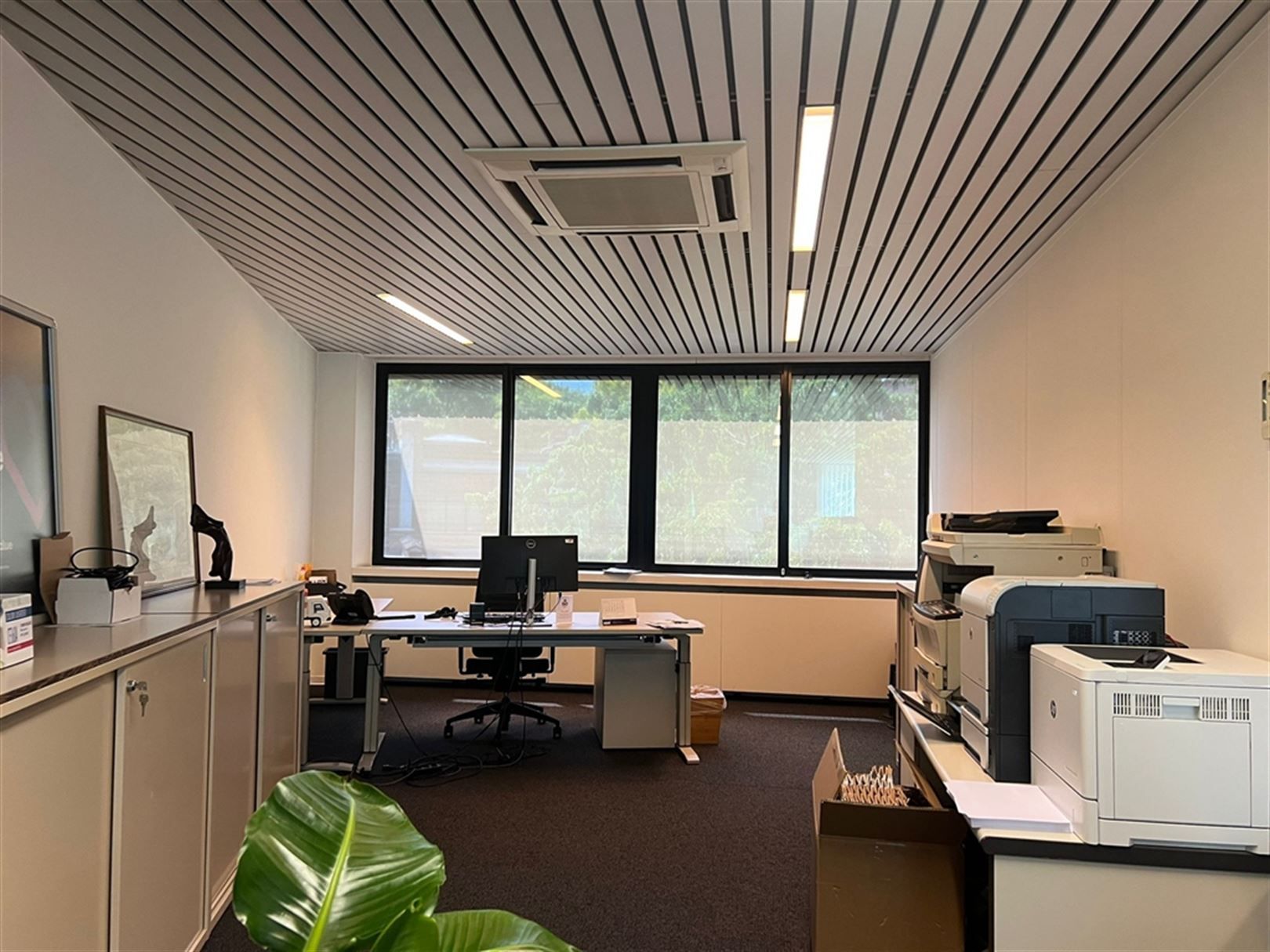 Instapklaar kantoor (170m²) te huur met uitstekende bereikbaarheid foto 6