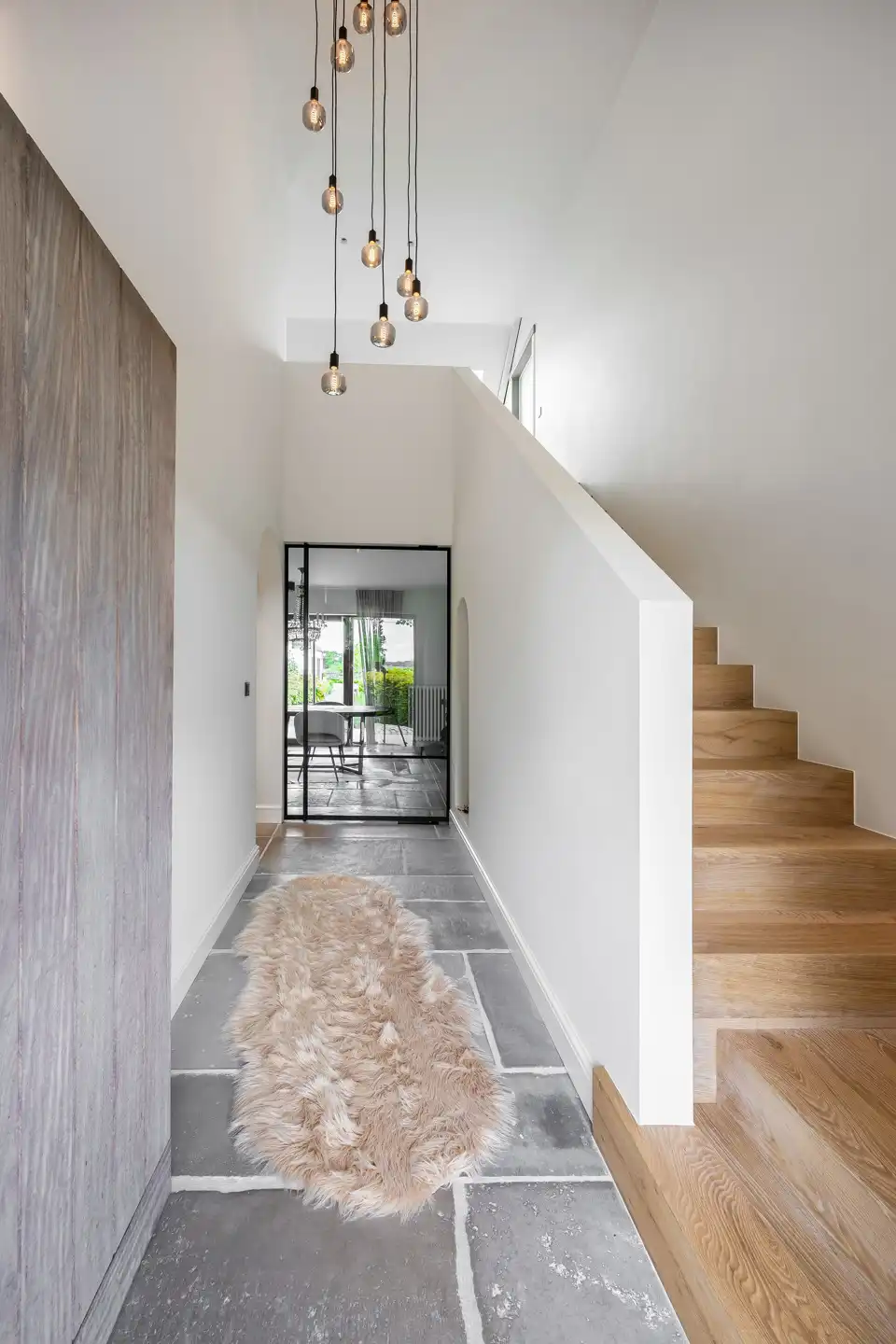 Luxueuze villa met bijgebouw en mogelijkheid tot aankoop achtergelegen weilanden.  foto 3