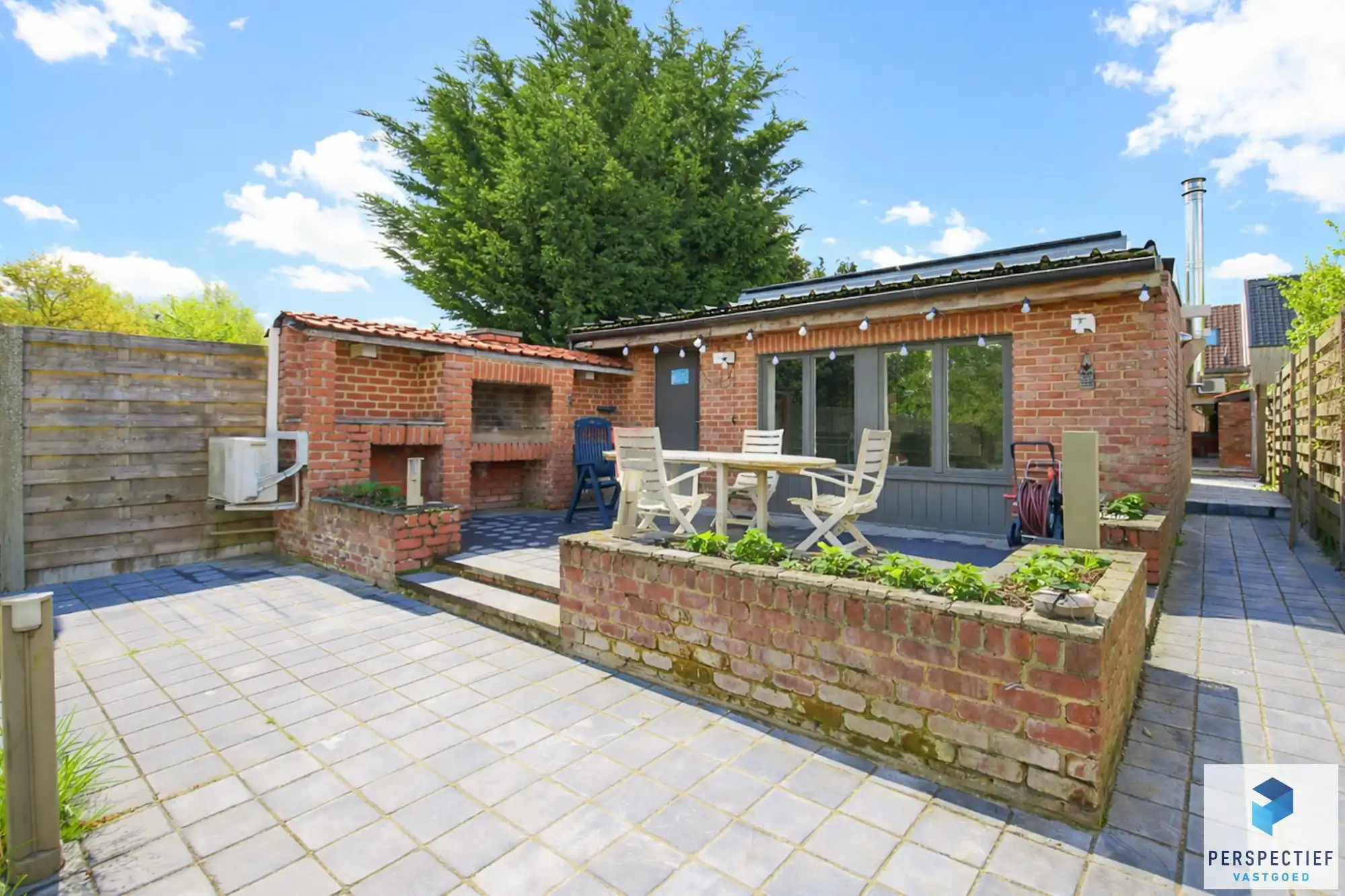 Landelijk gelegen ruime woning met tuin, kleine weide & bijgebouw gelegen in Oedelem op  1 365 m² foto 7