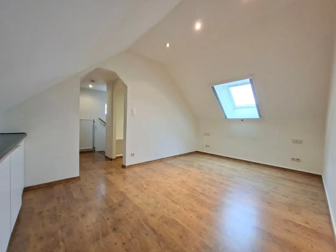 Ruim 3 slaapkamer duplex appartement te Lanaken foto 14