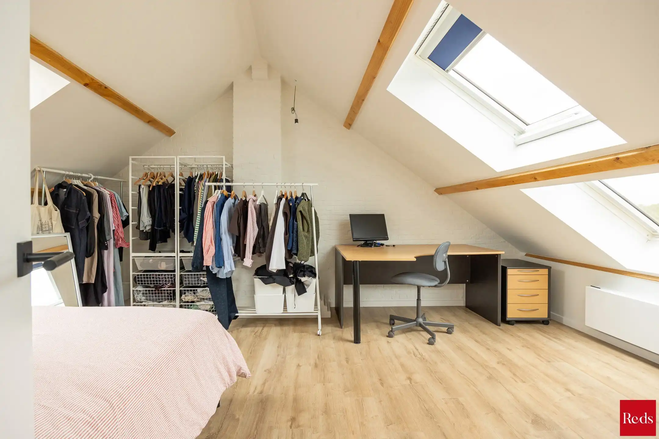 Duplex appartement met twee slaapkamers en tuin foto 13