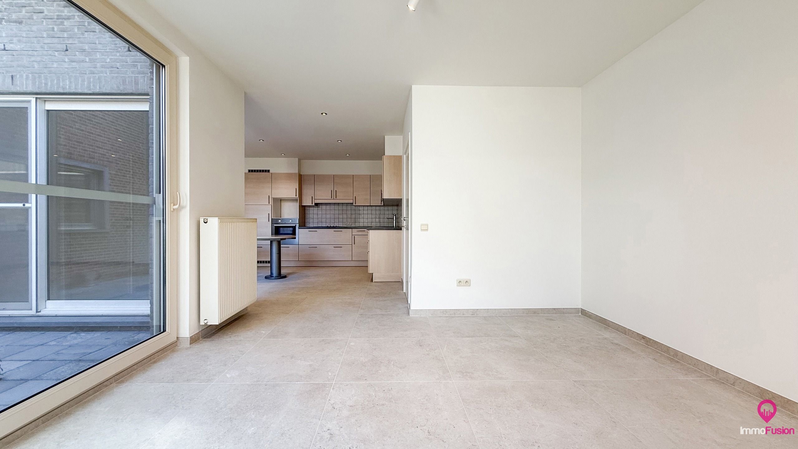 Ruim gelijkvloers appartement met tuin & garage in Beringen! foto 4