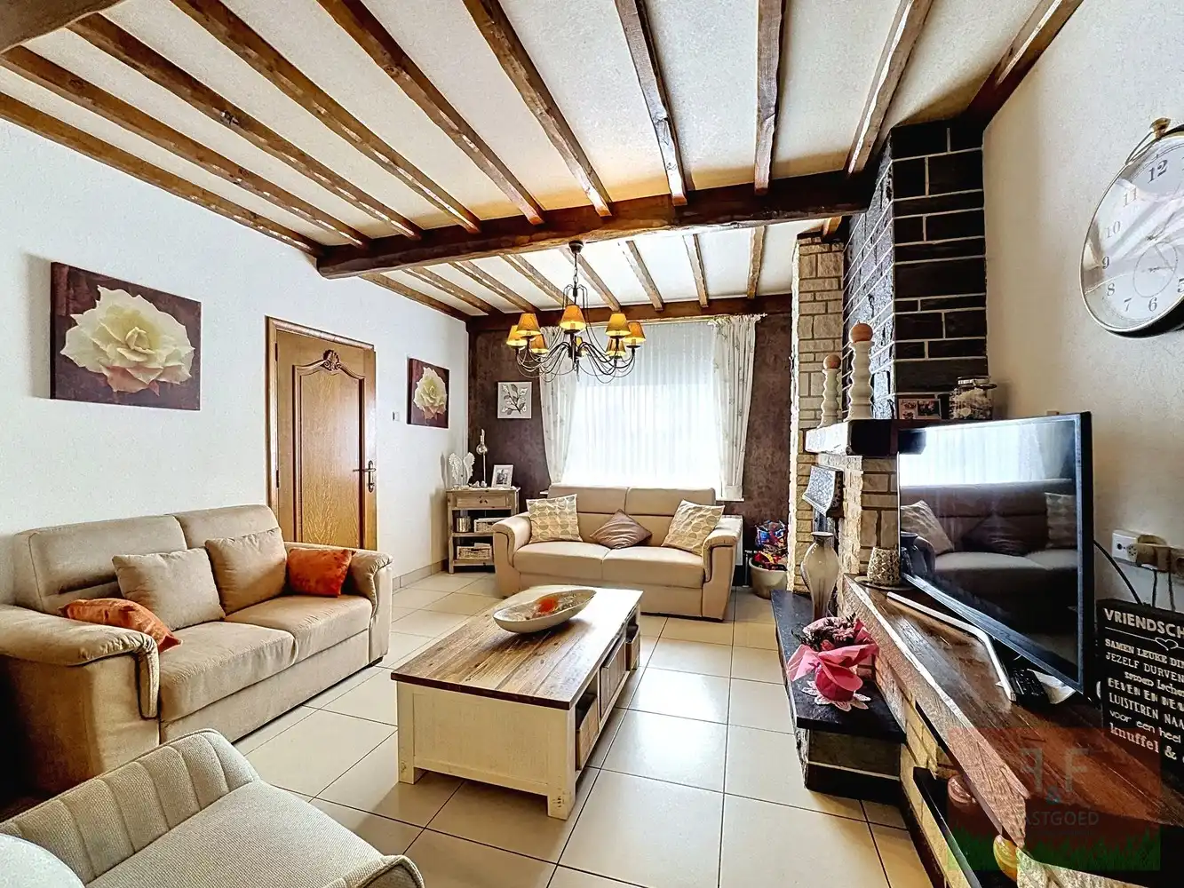 Hoekwoning met 3 slaapkamers, garage en zuid gerichte tuin te Sint-Lievens-Houtem foto 6