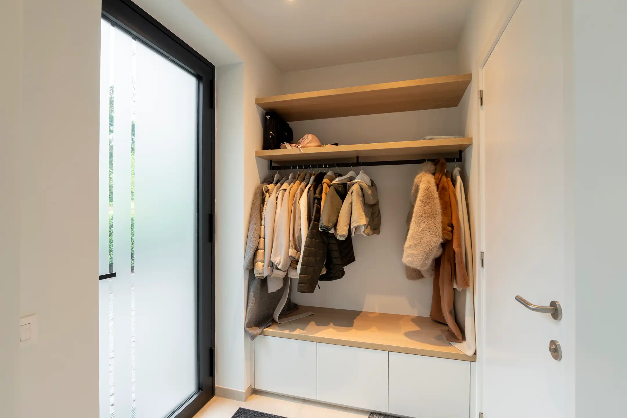 Gezinswoning met 3 slaapkamers te huur foto 3