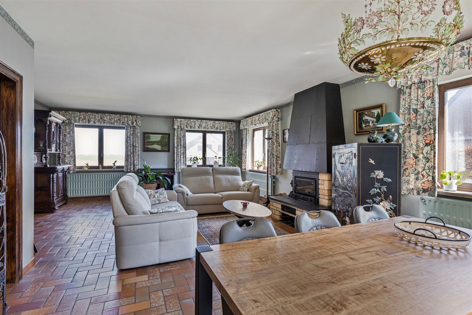 Charmante villa bij het bos van Strihoux foto 6