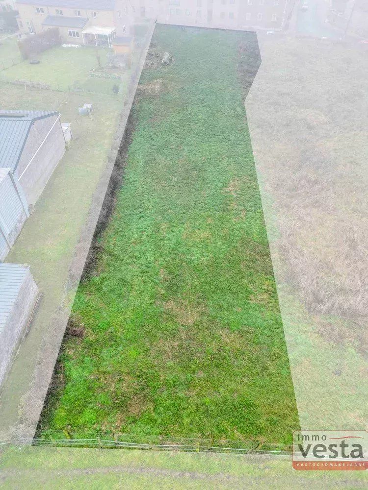 Groot perceel bouwgrond voor een open woning foto 2