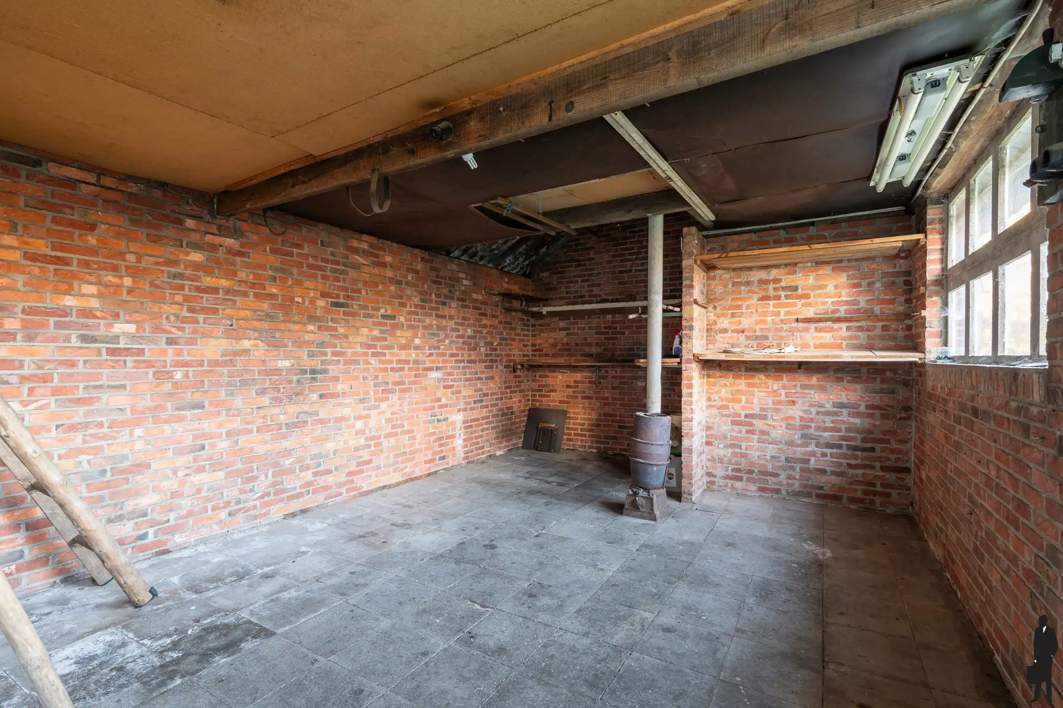 Te renoveren woning op ca. 550m² grond. foto 17