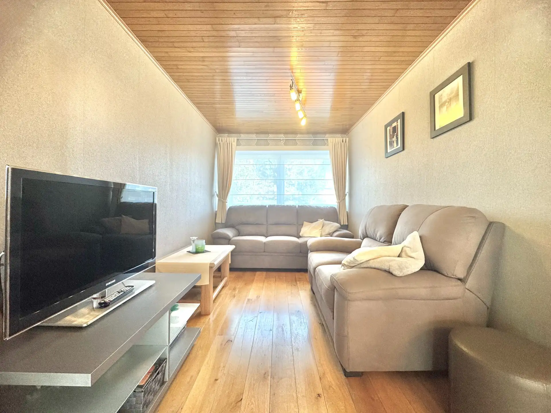 HALFOPEN WONING | 4 KAMERS | TUIN | GARAGE | 720 M² foto 11