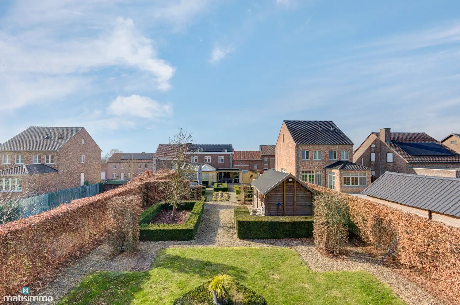 INSTAPKLARE EN ENERGIEZUINIGE WONING MET INPANDIGE GARAGE, TUINKAMER, KELDER EN RUIME TUIN TE ELST foto 41