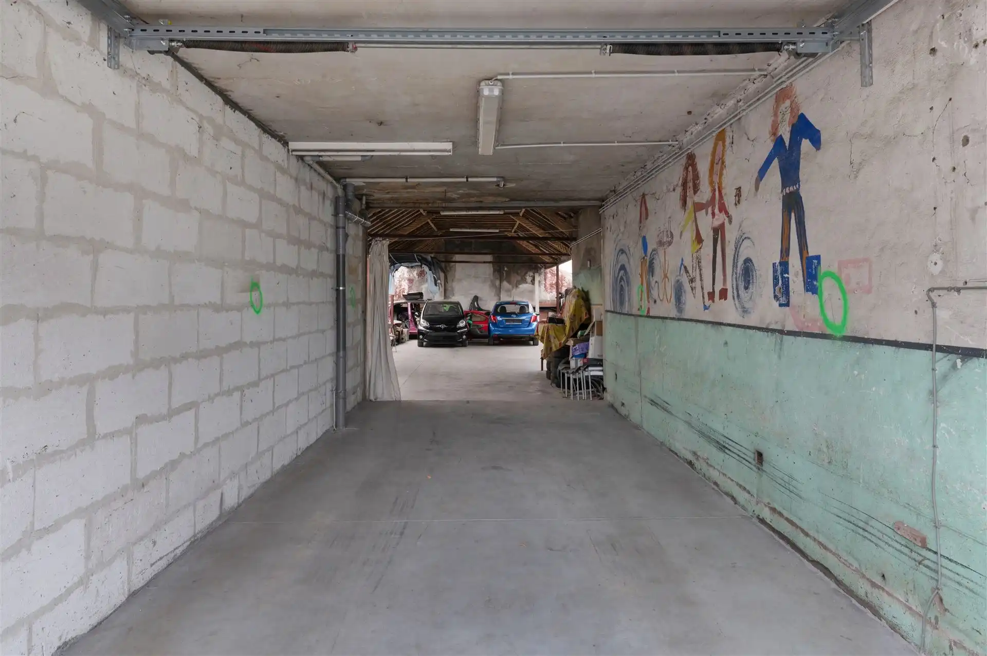 Ruime woning met tuin, loods en garage in Oudenaarde! foto 14