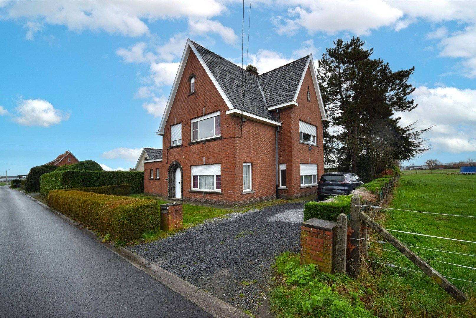 Woning met drie slaapkamers en tuin in Ardooie foto 12