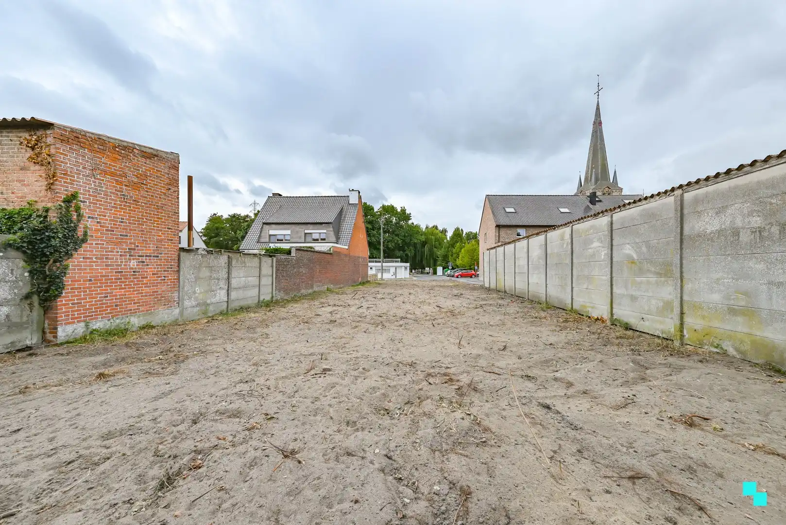 Bouwgrond zonder bouwverplichting van 551 m² voor halfopen bebouwing te Emelgem foto 7