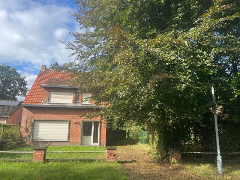 Bouwgrond met woning voor afbraak foto 3