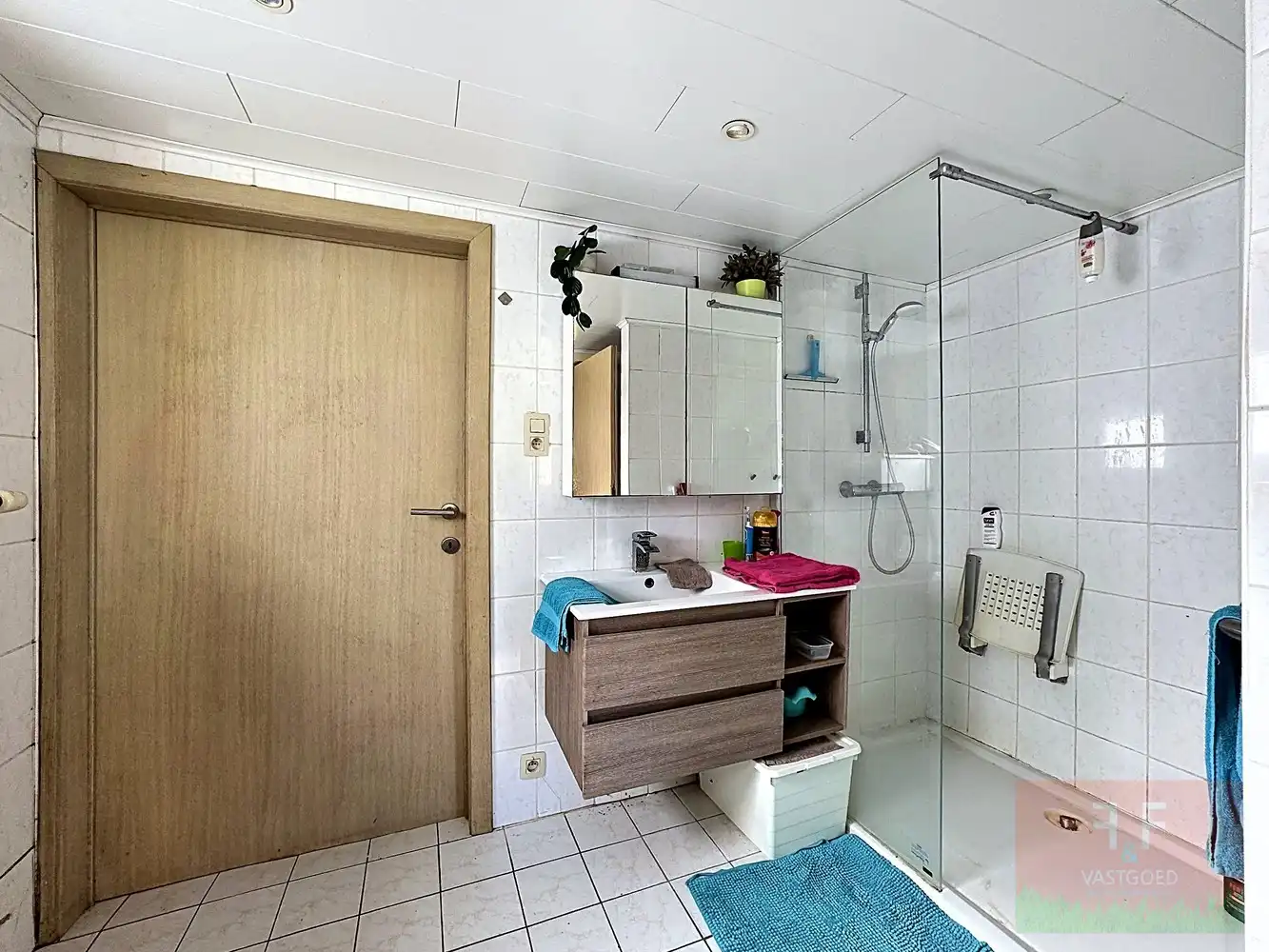 Halfopen gezinswoning met 3 slaapkamers en prachtige tuin te Ettelgem foto 11