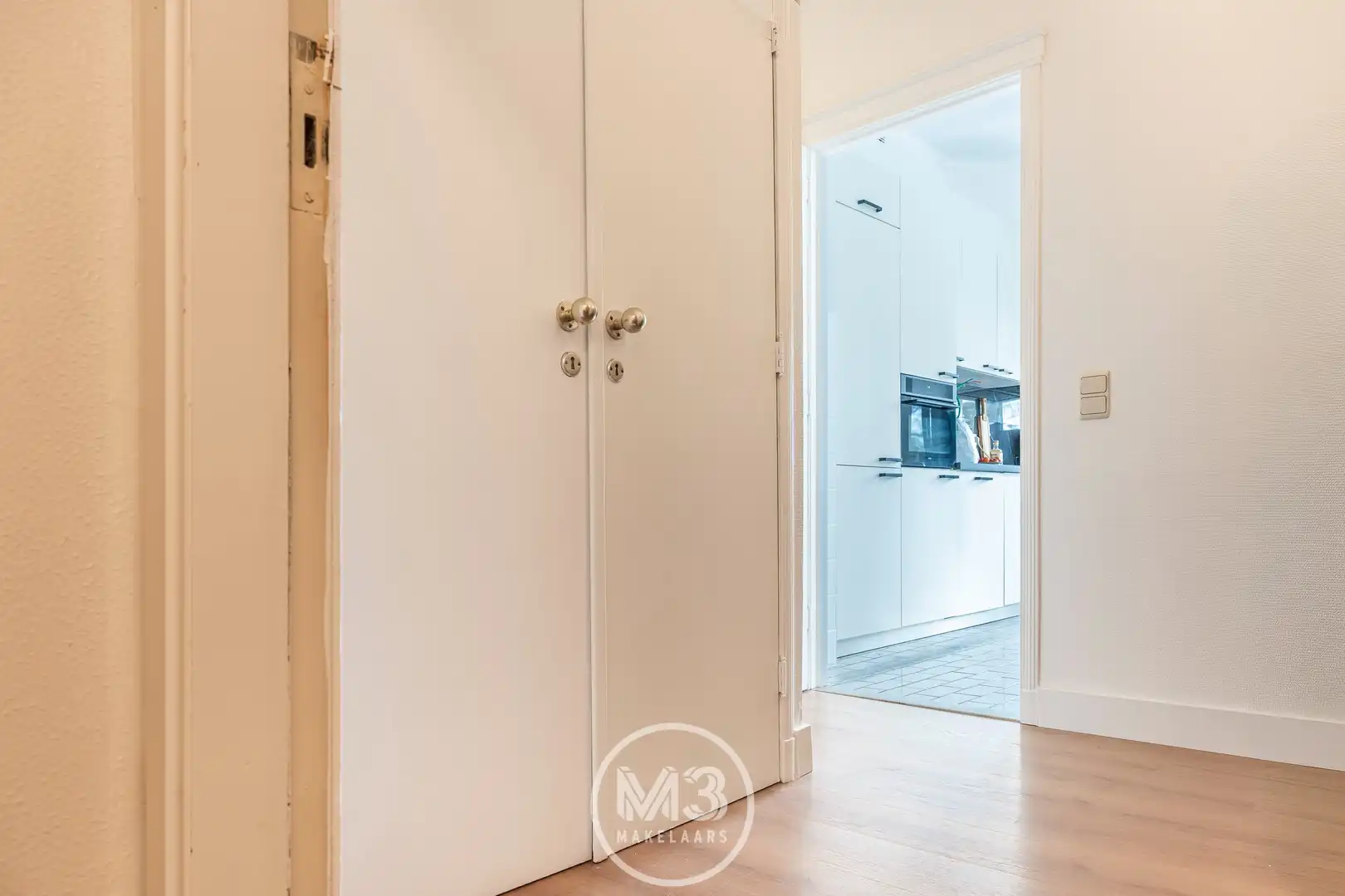 Instapklaar 3 slpk app. met terras en autostaanplaats – topligging Pulhof. foto 13