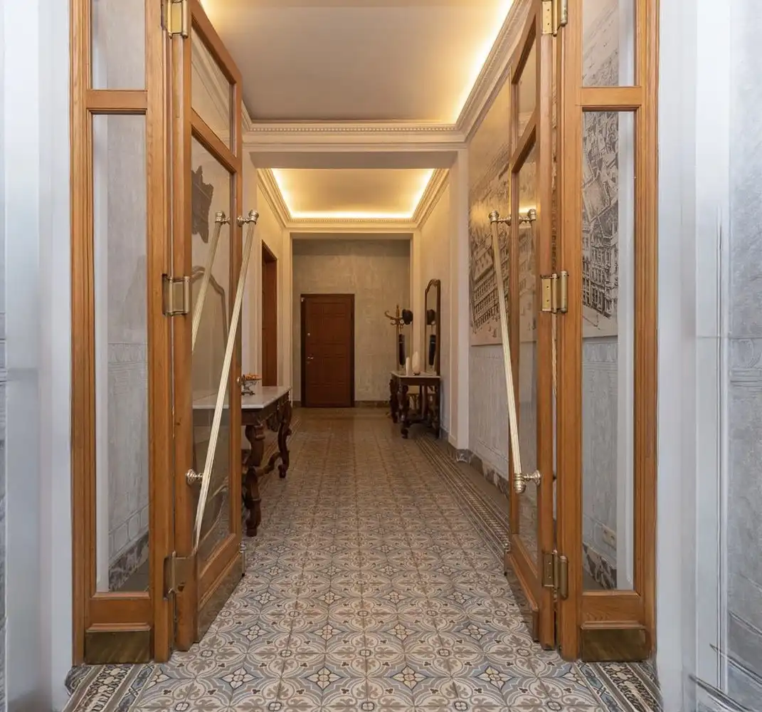Riant appartement (220m²) met fantastische originele elementen in Residence Maritime met giga terras (35m²) en optionele parking op toplocatie aan de Meir/Handelsbeurs in hartje Antwerpen foto 6