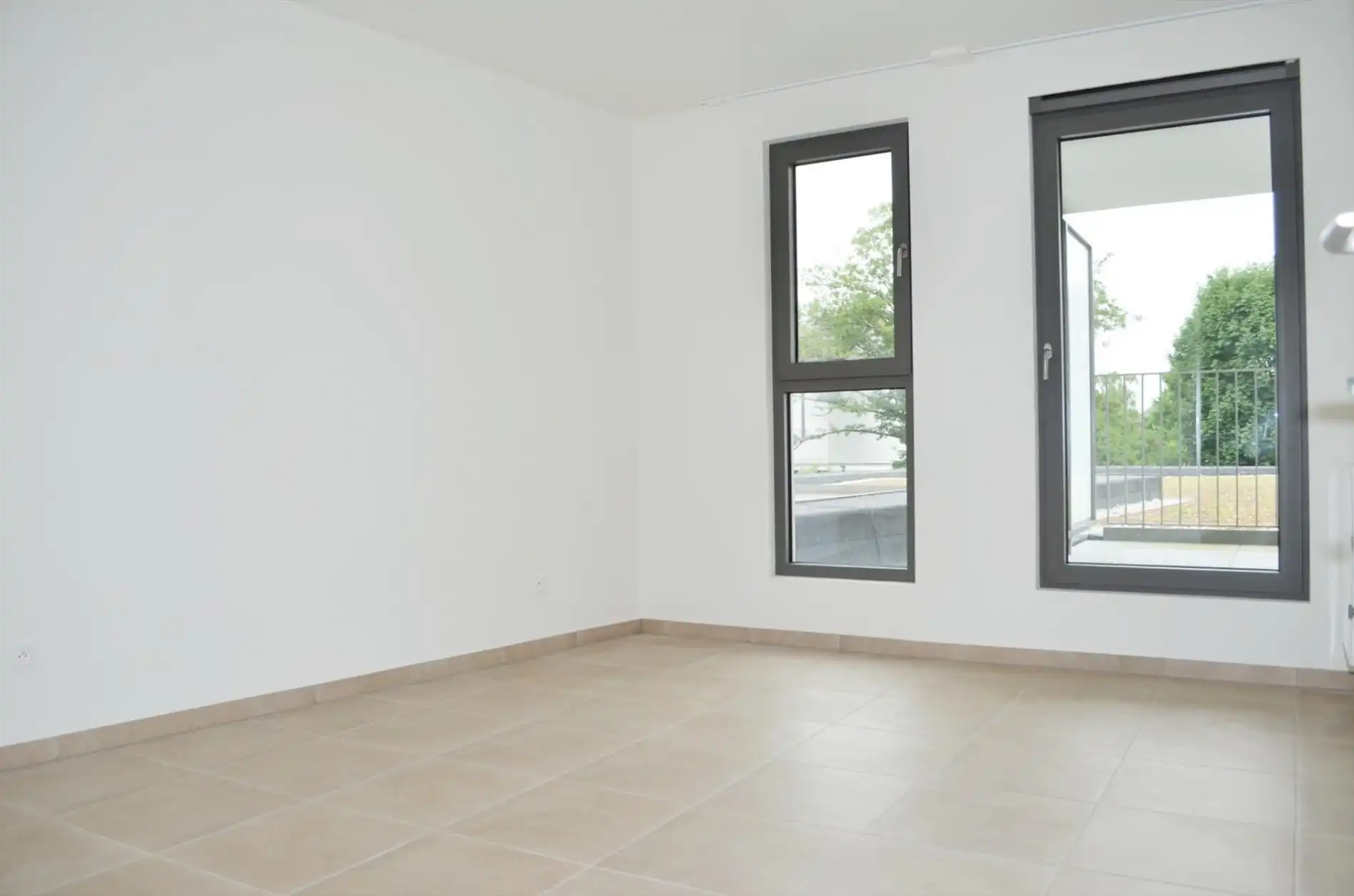 Bijna-enegieneutraal quasi nieuwbouw appartement met drie slaapkamers foto 12