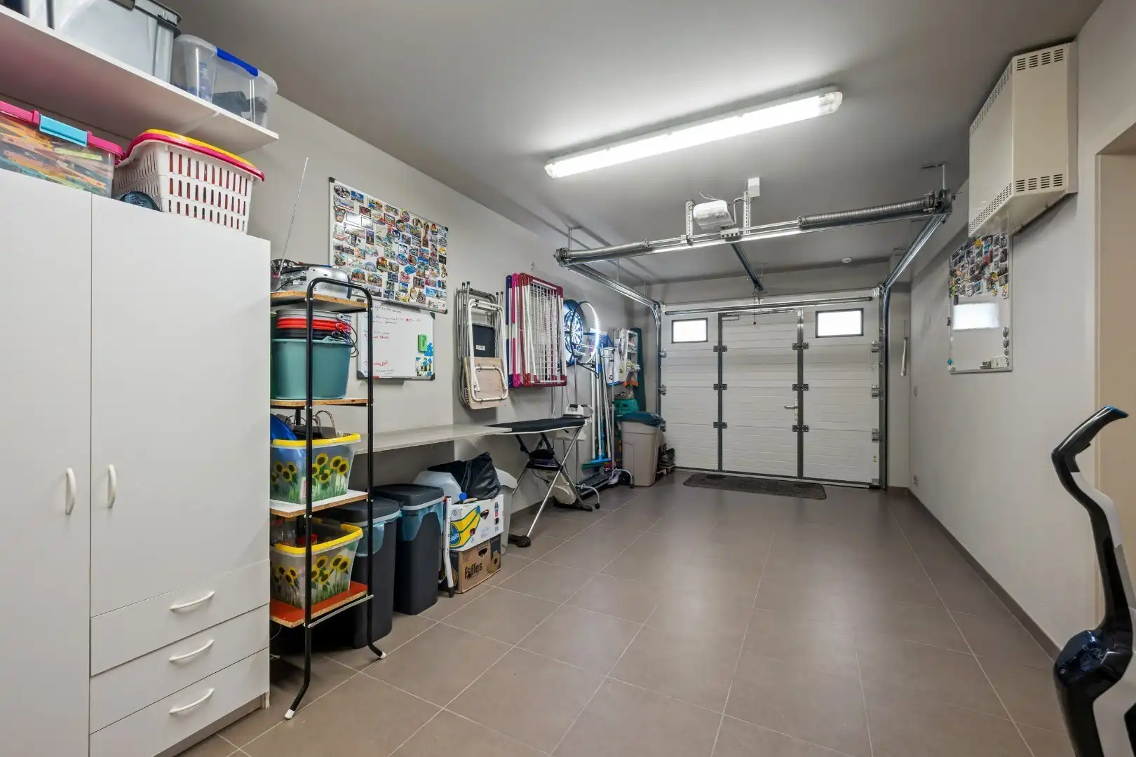 Recente halfopen woning met 3 slaapkamers, lift, garage en tuin op topligging in Ieper foto 26