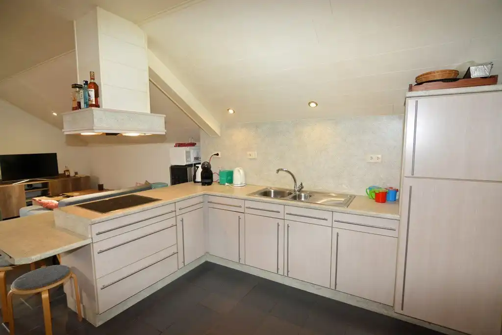 Instapklaar appartement met 2 slpks en tuintje. foto 8
