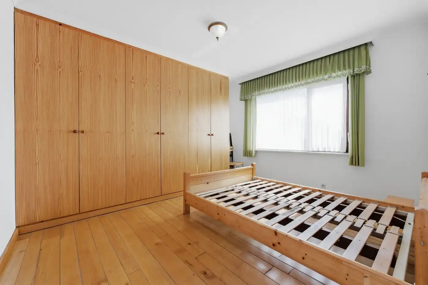 Ruime villa op het gelijkvloers met 1001 mogelijkheden! foto 9