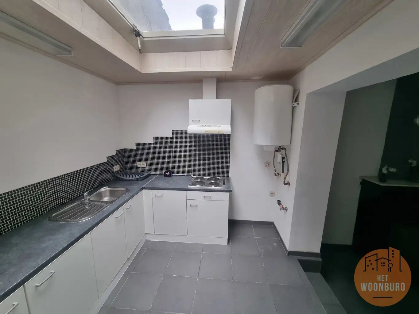 Rijwoning met 1 slaapkamer en zolderkamer foto 5