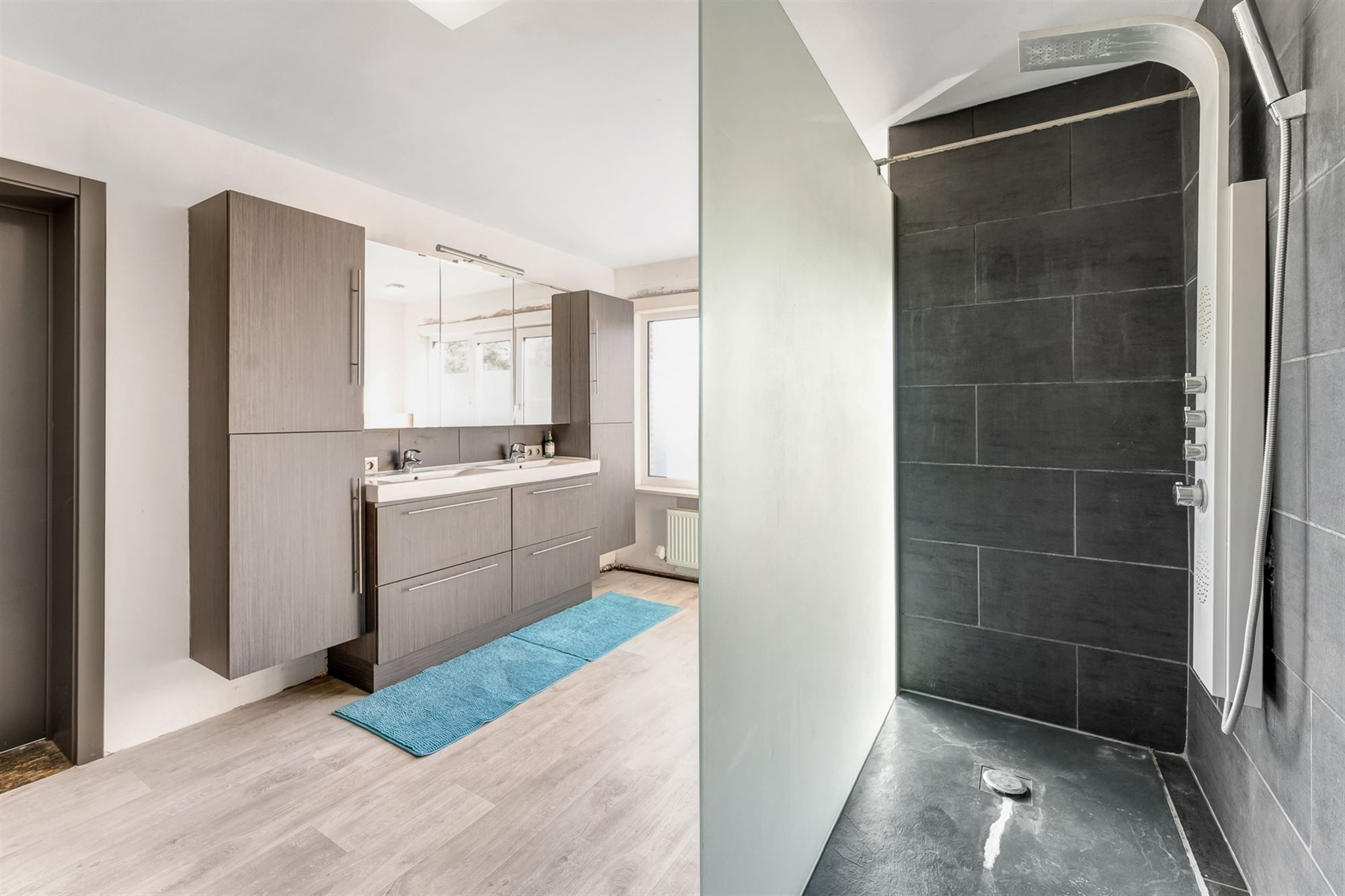 GERENOVEERDE TWEEWOONST foto 14