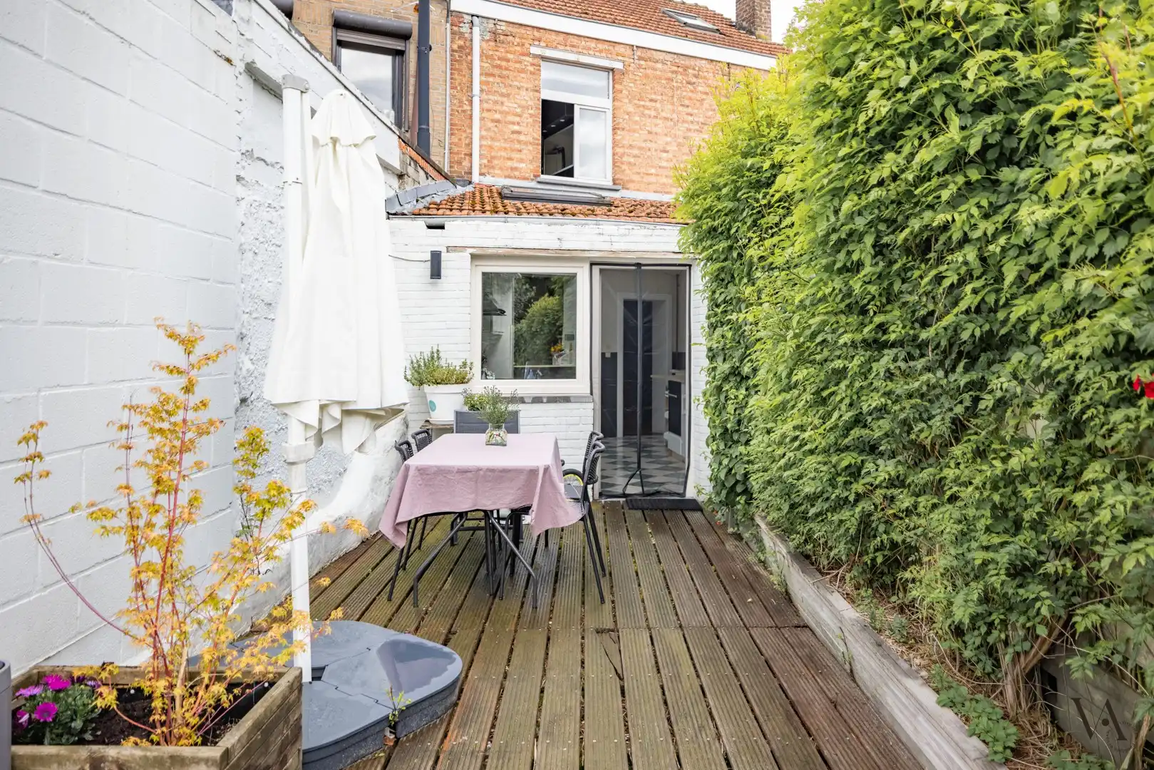 Charmante rijwoning met zonnige tuin in hartje Heverlee foto 7