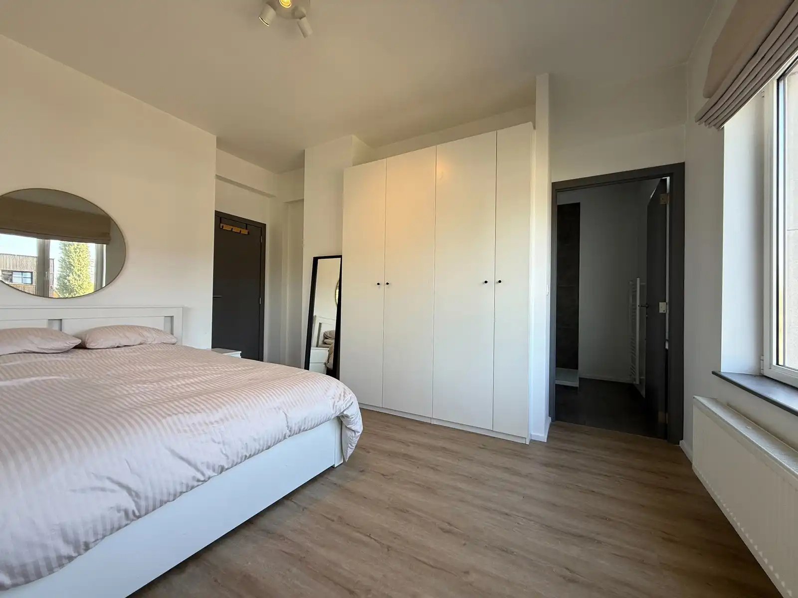 Lichtrijk appartement zonder gemeenschappelijke kosten foto 11