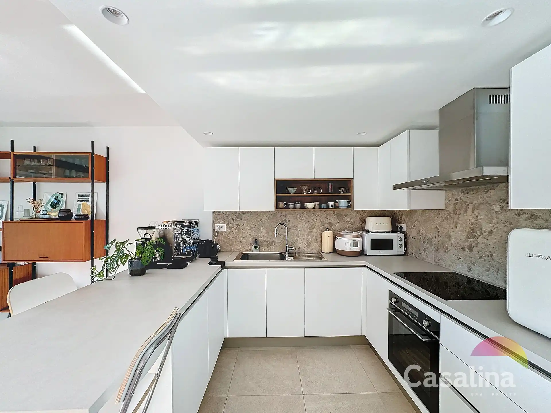 Twee-slaapkamer appartement (ongemeubeld) met terras foto 8