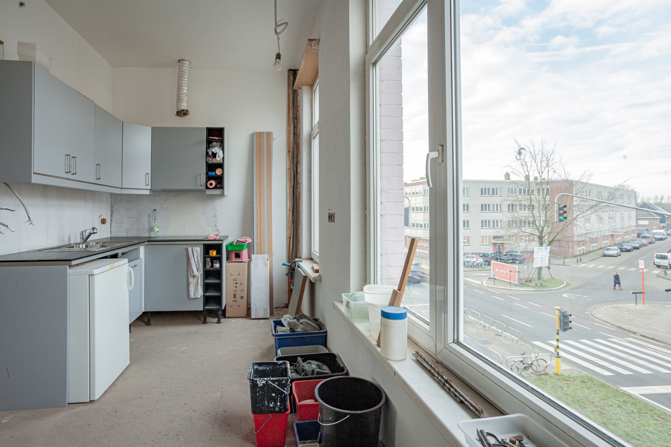 Verder te renoveren opbrengsteigendom met 4 units foto 14