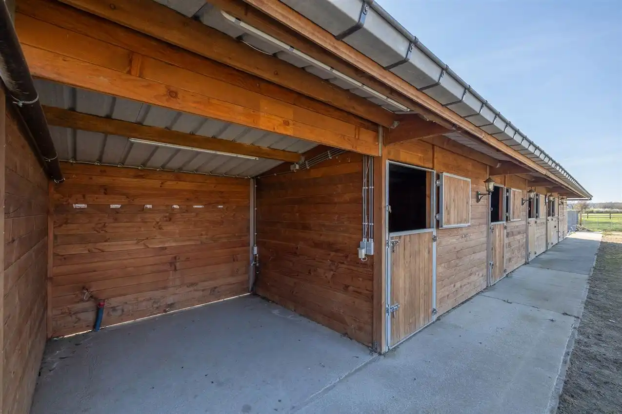 Villa grenzend aan agrarisch gebied met 4slk en opslag foto 60