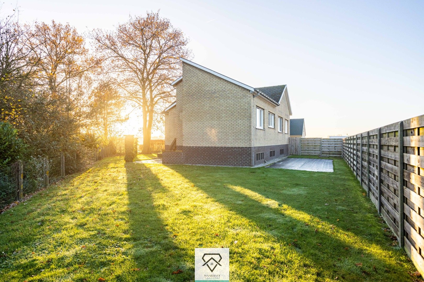 Vrijstaande woning met prachtig uitzicht foto {{pictureIndex}}