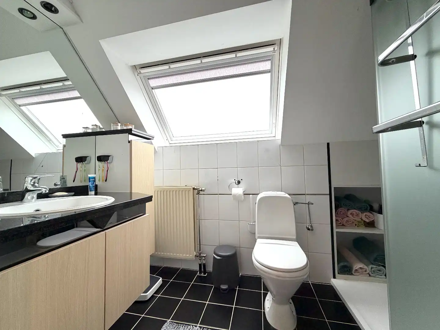 Alleenstaande woning op 770m2 te koop in Lendelede – Op wandelafstand van de kerk foto 18