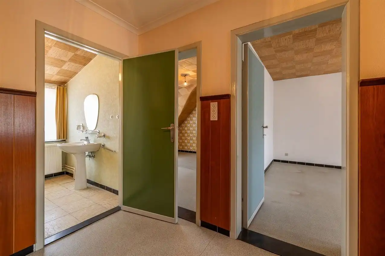 Degelijk woonhuis op topligging in Zichem op fietsafstand station foto 37