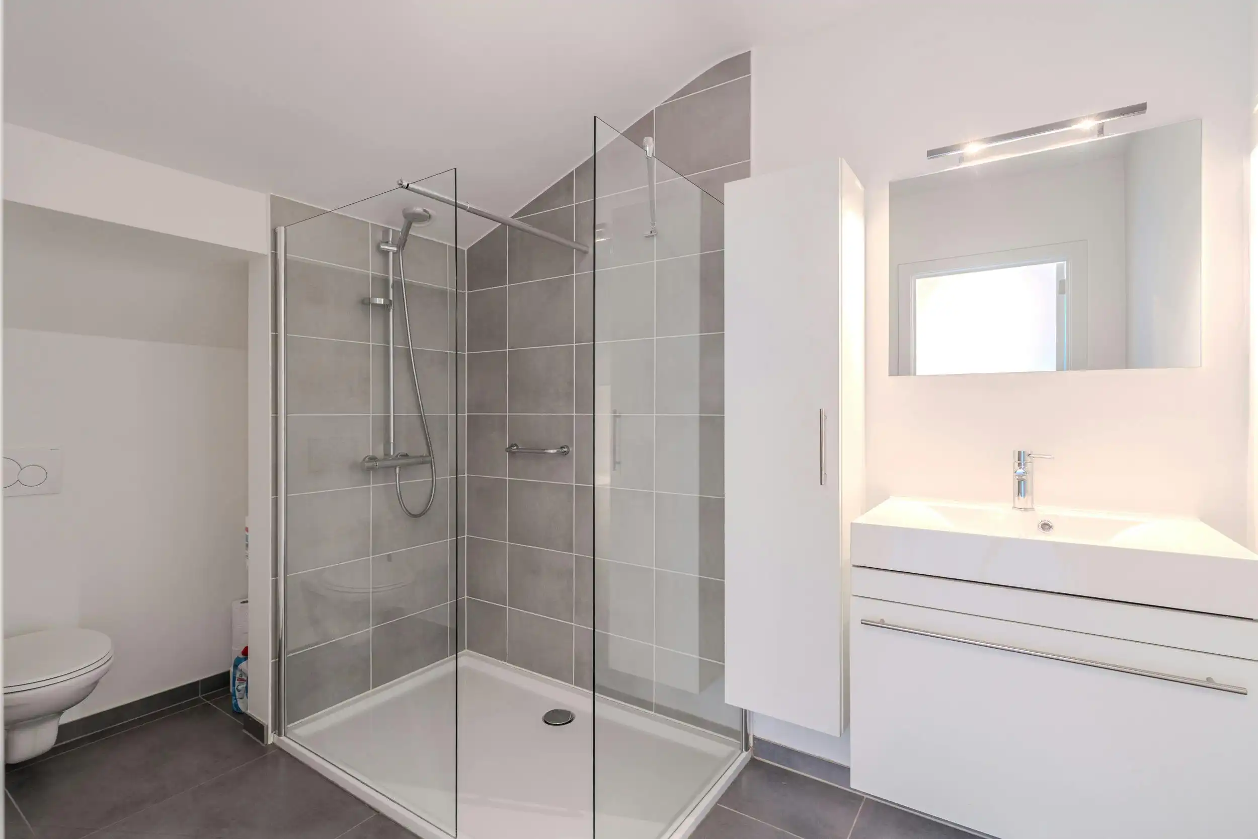 Modern duplex appartement vlak achter de vernieuwde Zeedijk! foto 17