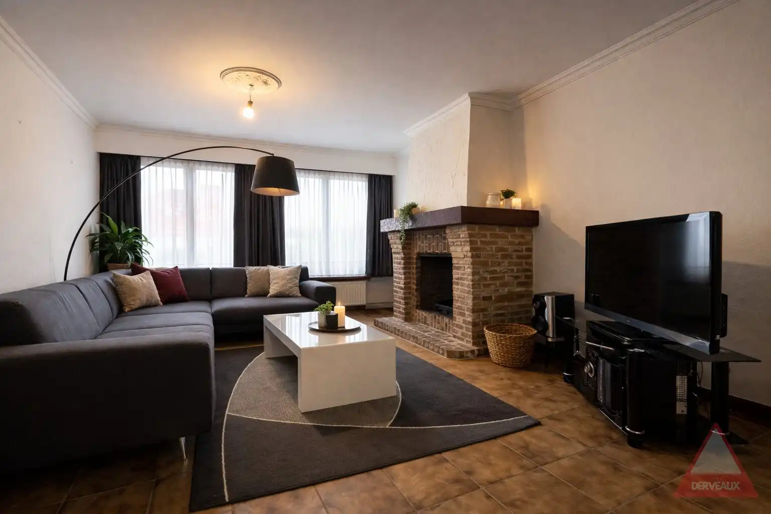 Zonnebeke – Woning met ruime tuin en uitweg achteraan foto 3