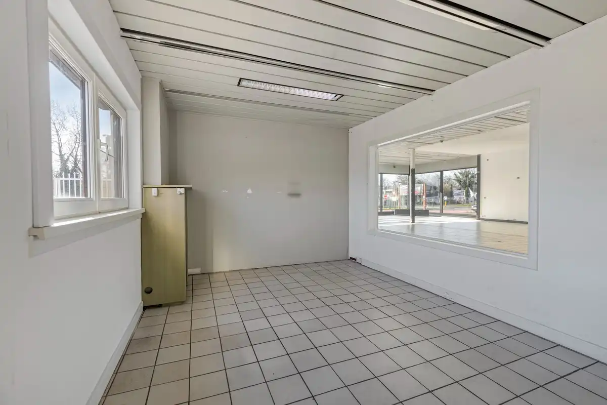 Te koop: Handelspand op toplocatie Hasseltweg foto 14