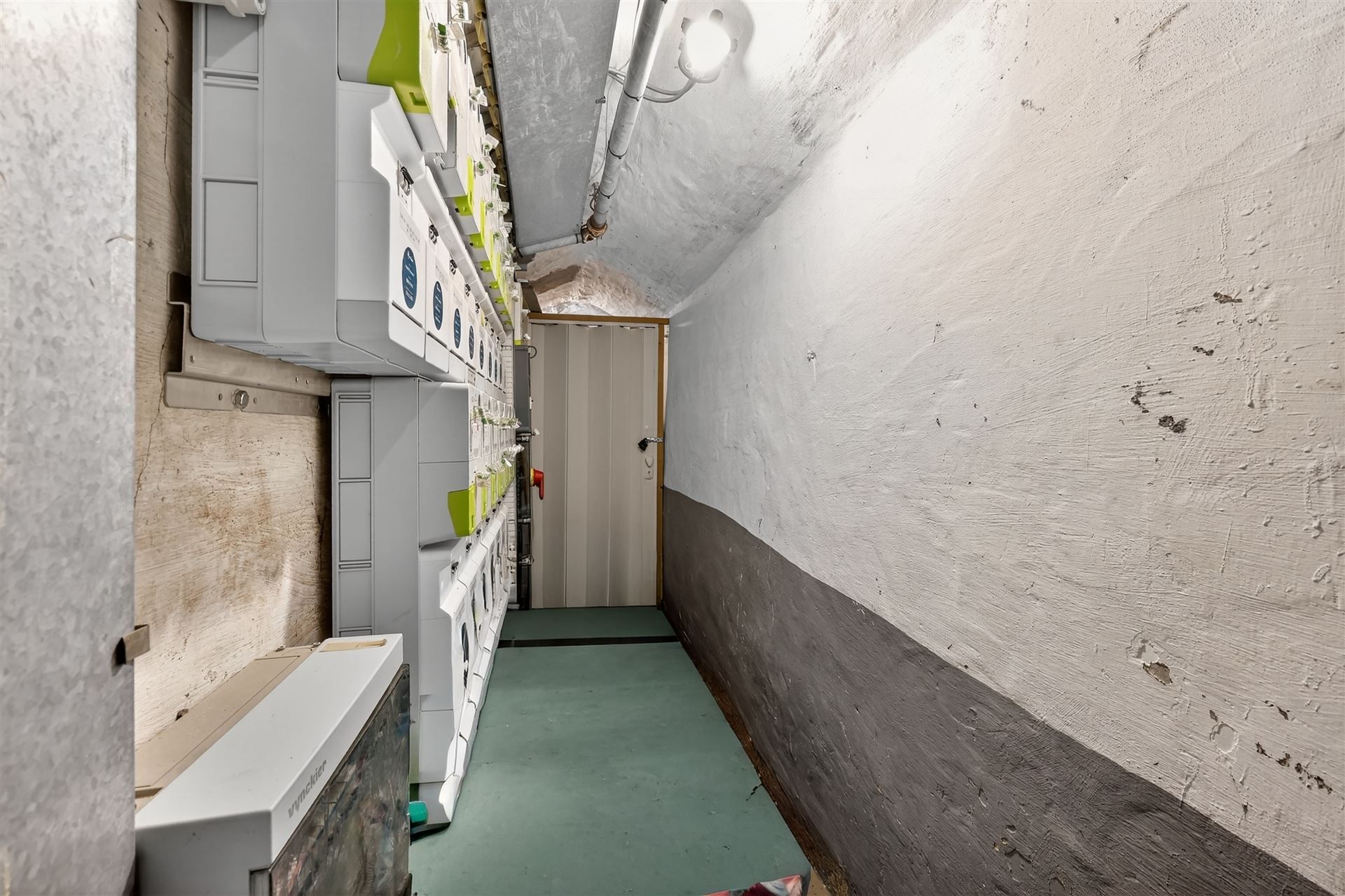 SLAAPHOEK / CENTRALE LIGGING foto 17