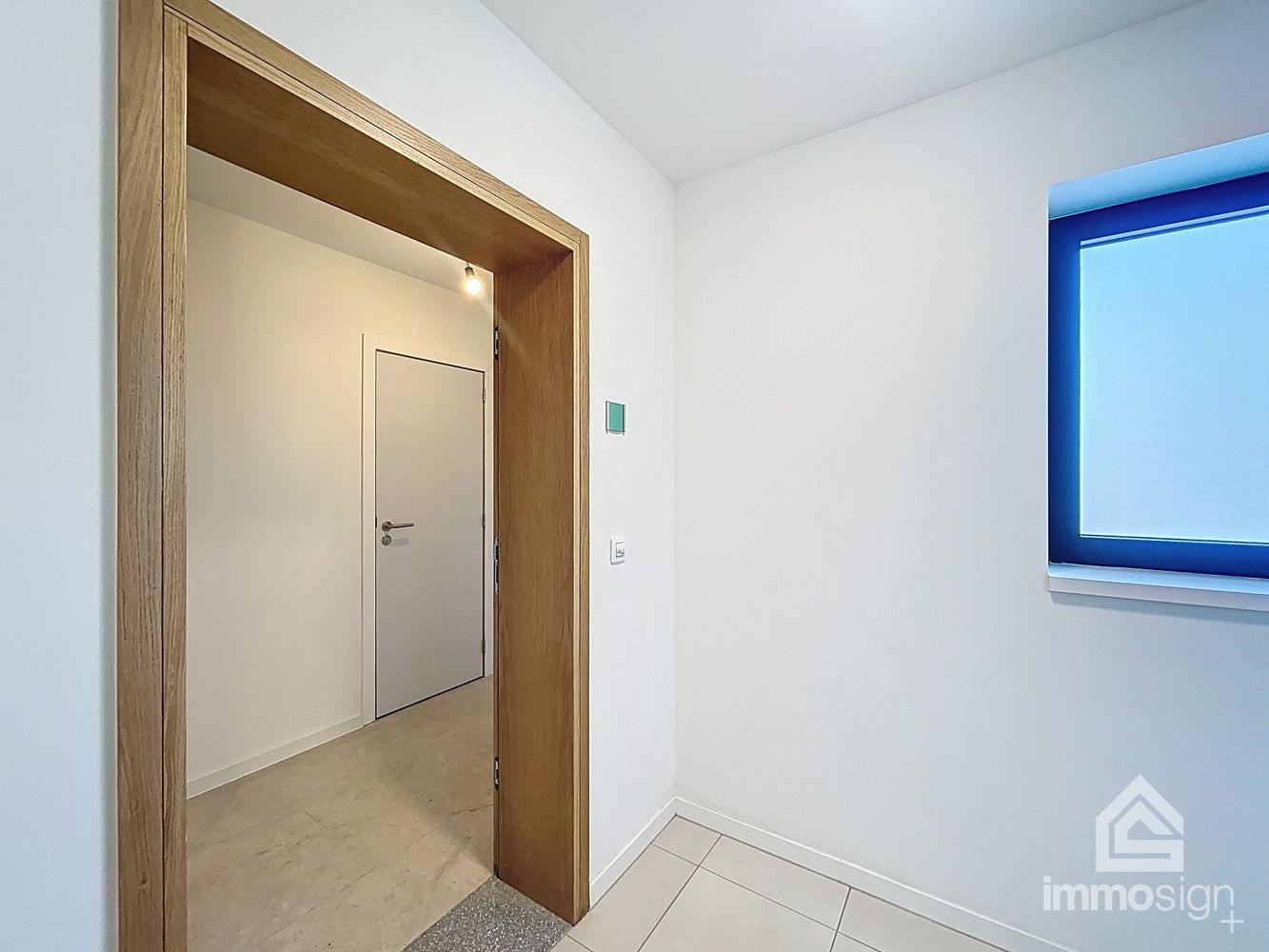 Instapklaar nieuwbouw appartement met 3 slaapkamers, 2 parkeerplaatsen, terras en kelderberging te Kinrooi foto 24
