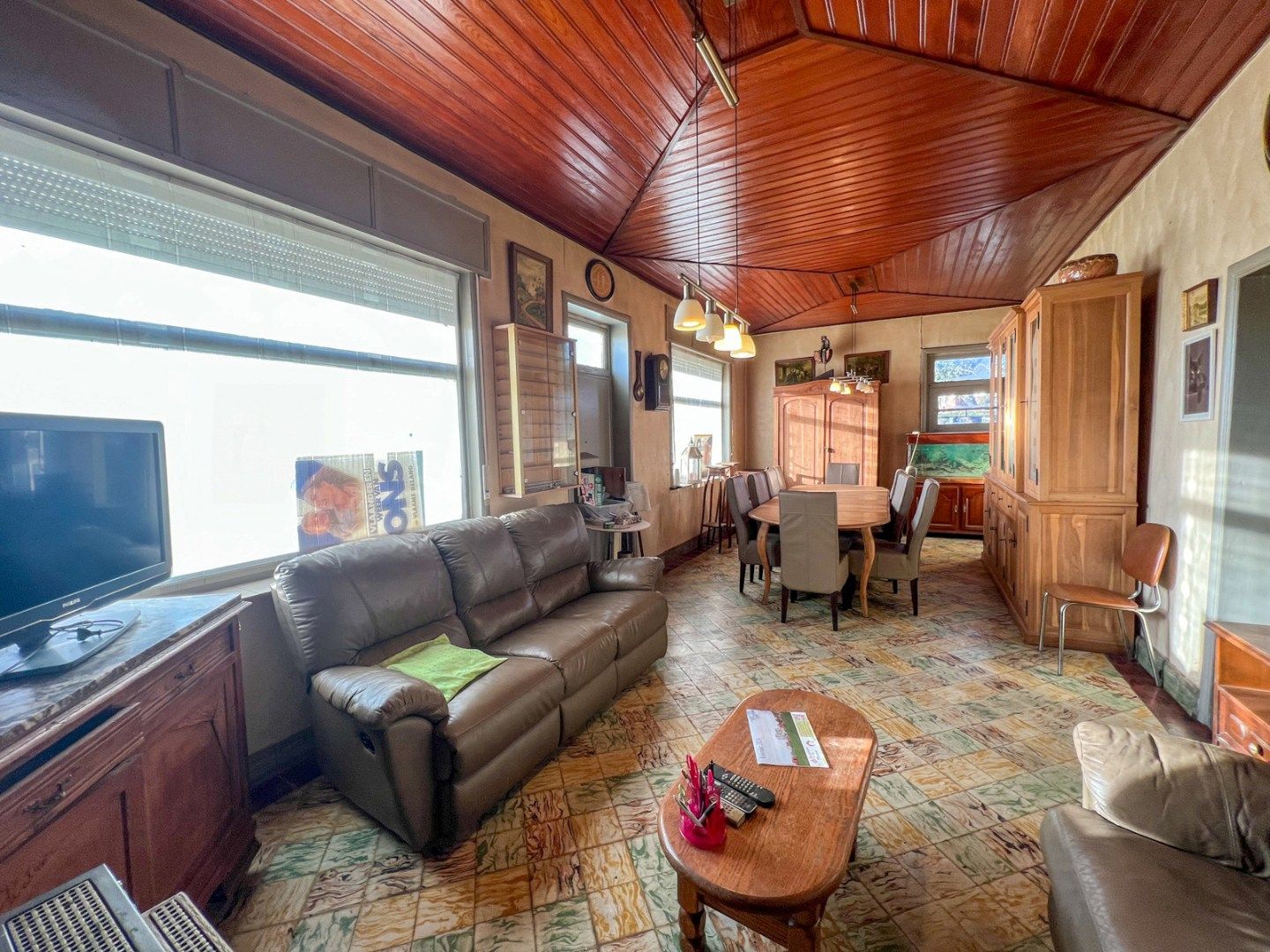 TE RENOVEREN WONING OP EEN PERCEEL VAN 8.000M² foto 7