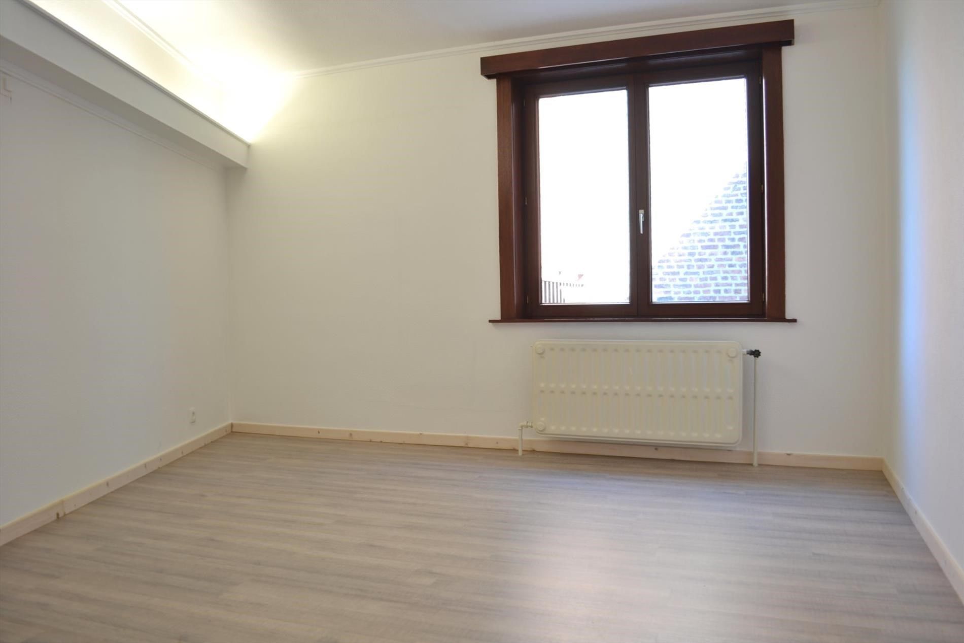Centraal gelegen 3 slaapkamerappartement met terras foto 8