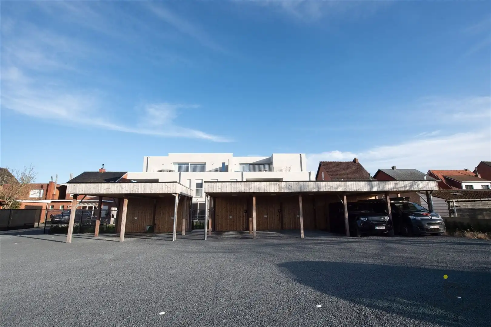 Recent 1 slaapkamer appartement met prachtig uitzicht! foto 34