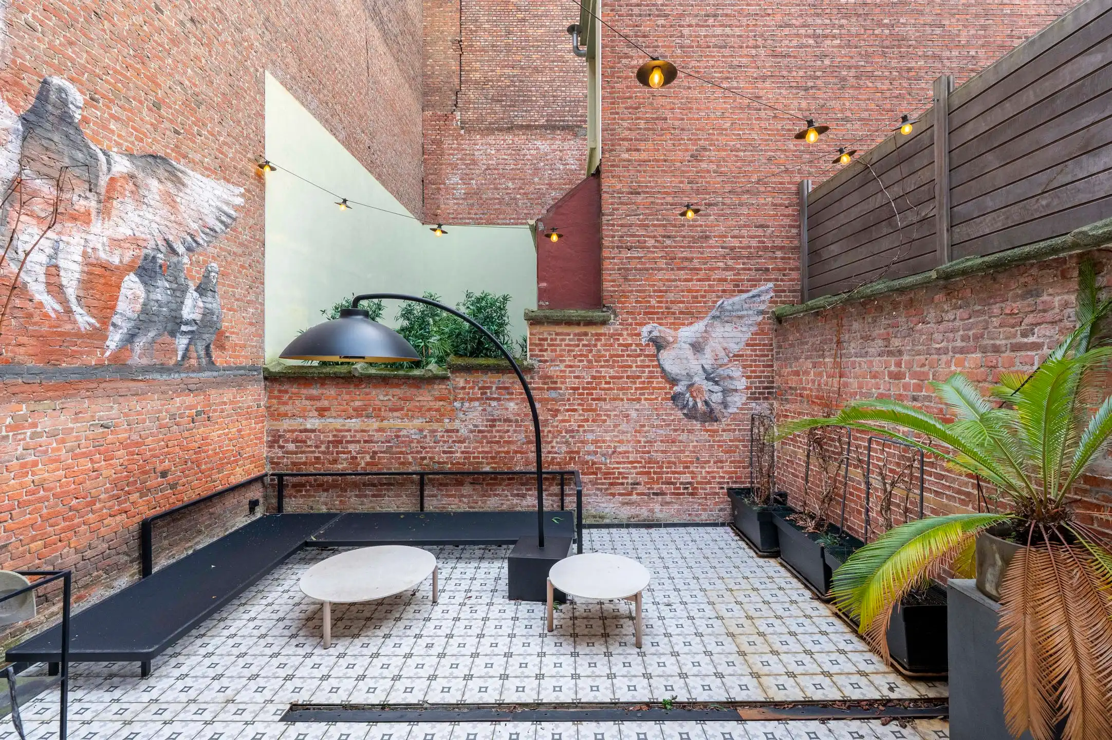 ANTWERPEN - Bijzonder herenhuis foto 23