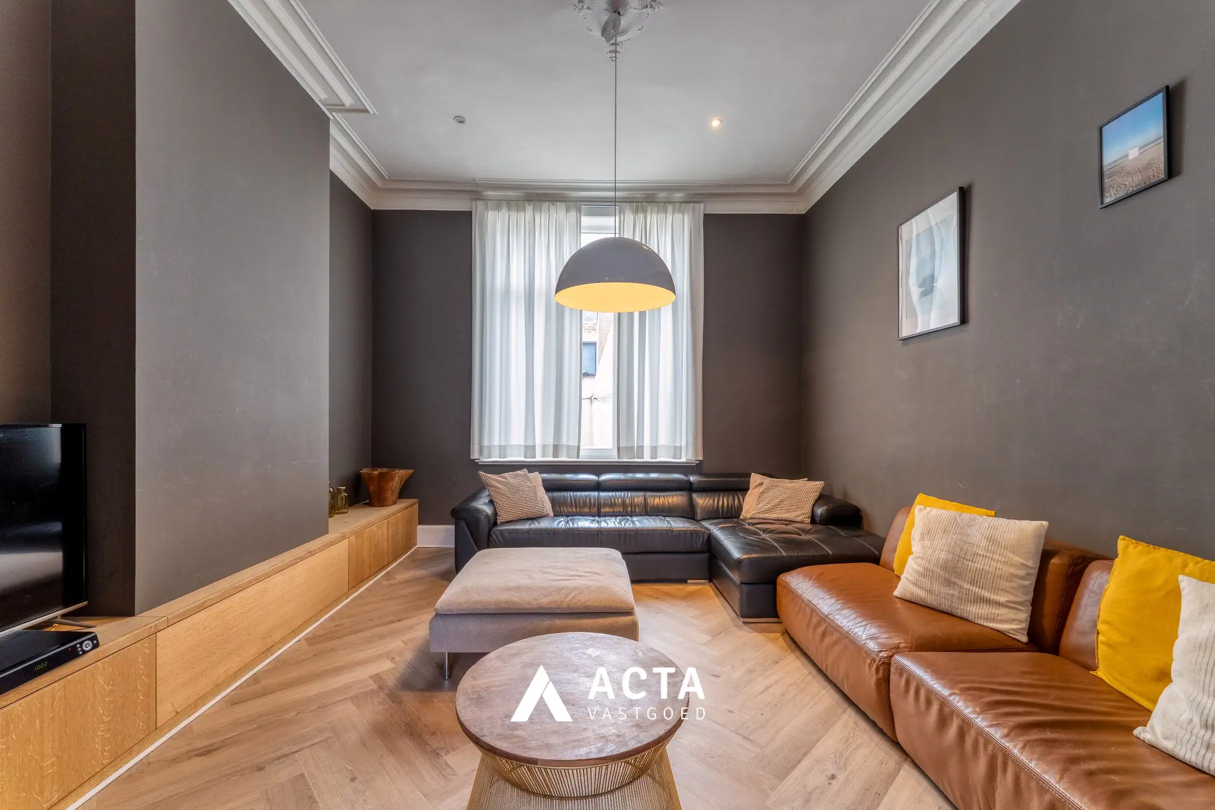 Gerenoveerd herenhuis in het centrum van Oostende foto 12