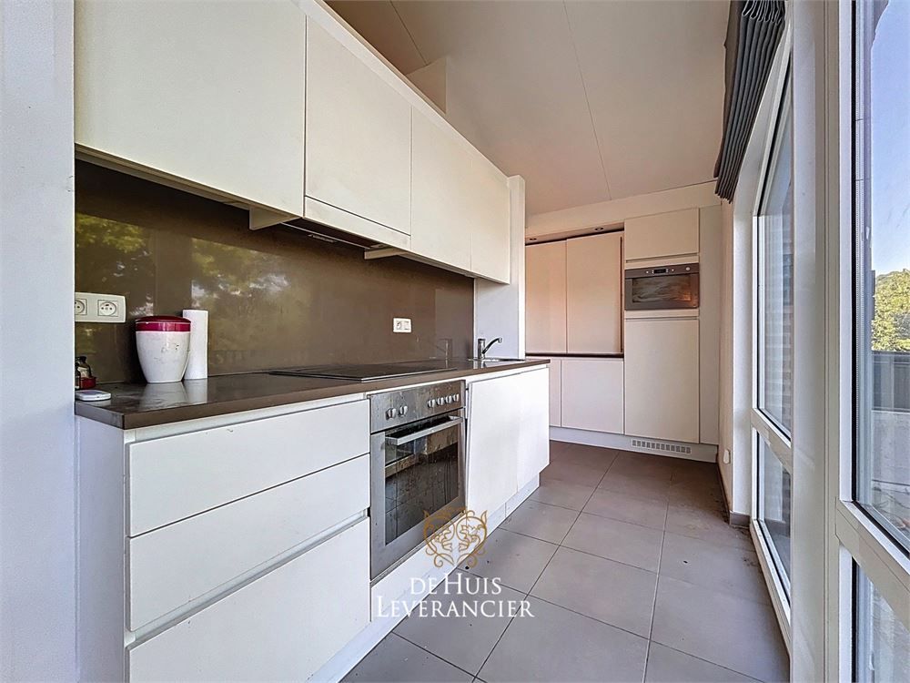 Luxueuze serviceflat met 1 slk en ruim terras foto 12